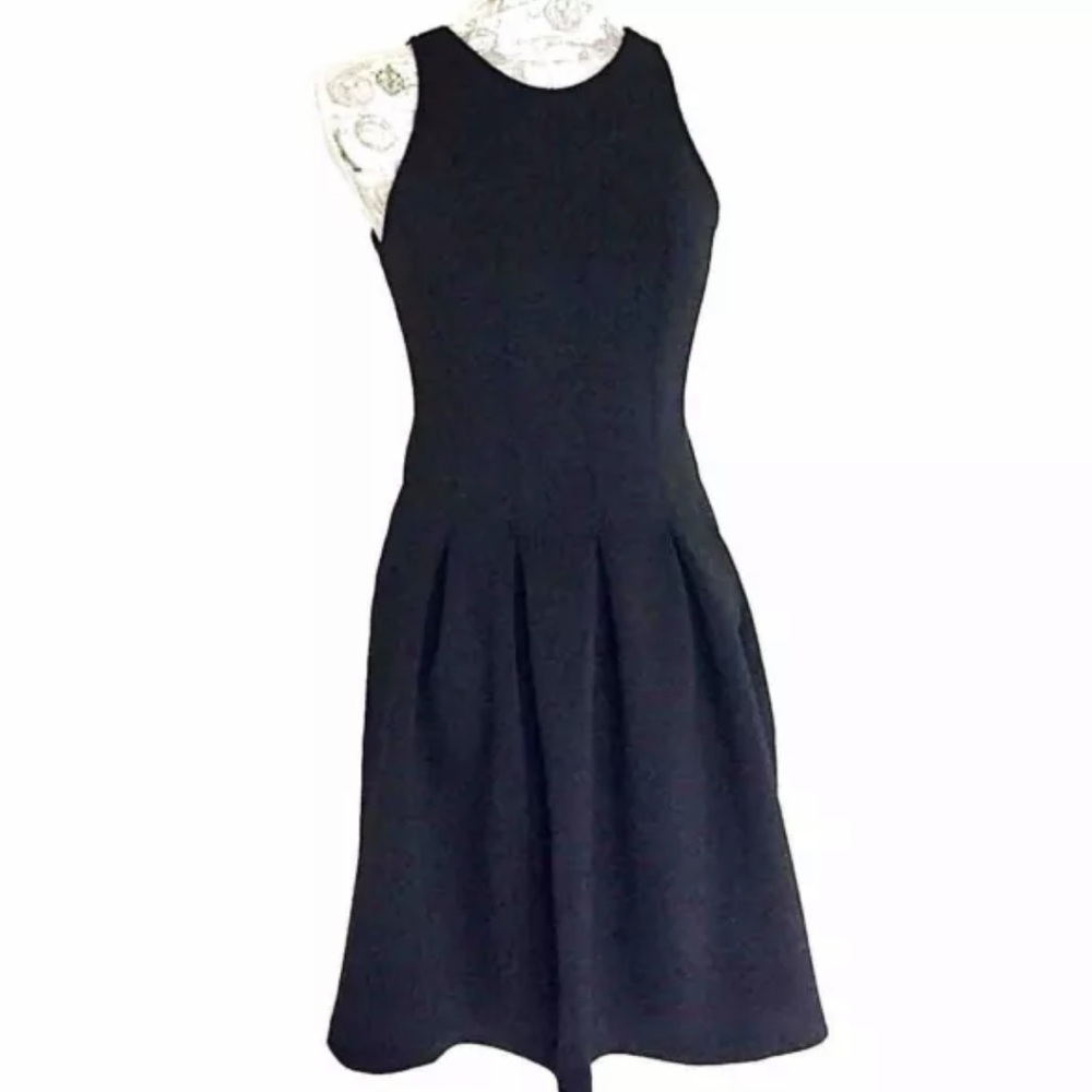 Elegant Black Sleeveless Fit & Flare ponte knit bodycon Dress **Size 2 NWT
